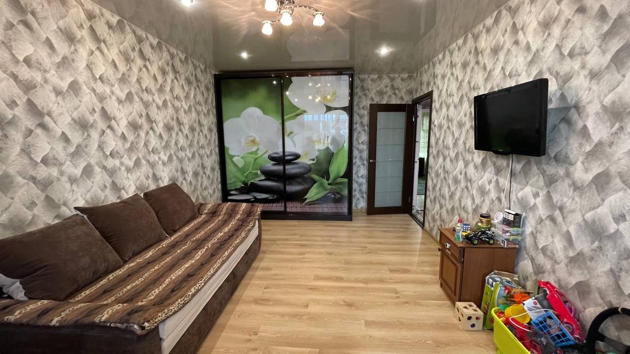 Продажа 3 трехкомнатная квартира с ремонтом улица Яблонская Буча. Агентство недвижимости