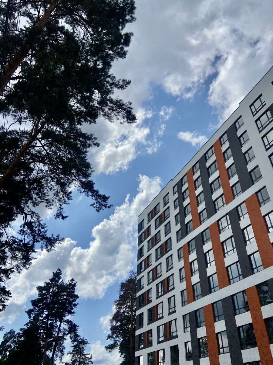 Продажа просторная 1 однокомнатная квартира в городе Ирпень рядом с парком Незнайка. Агентство недвижимости