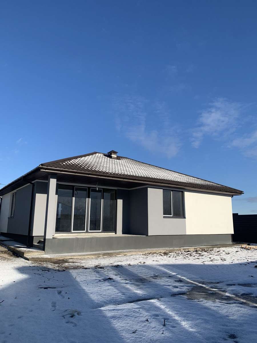 Продажа новый дом с максимальной отделкой и участоком 5 соток в Гостомеле. Агентство недвижимости