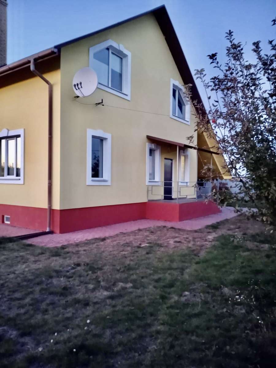 Продажа дом с ремонтом, мебелью и участком земли 15 соток. Агентство недвижимости