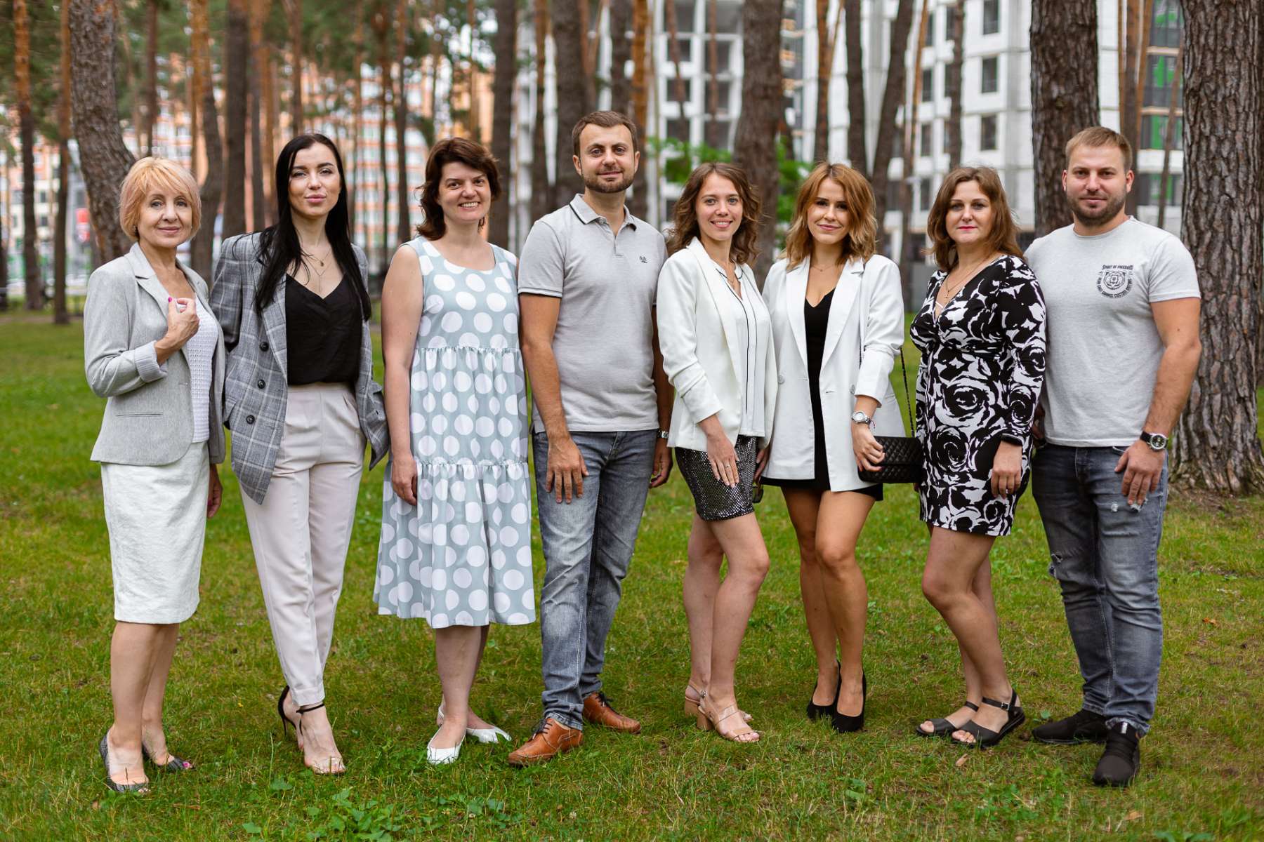 Агентство недвижимости Ирпень Буча Киев. Дом Всем. Риелторская фирма  Ирпень Буча Киев. Продажа квартиры дома таунхауса в Ирпене Буче Гостомеле Влозеле, пригороды Киева