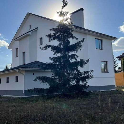Продажа дом в Стоянке с солнечными панелями. Агентство недвижимости