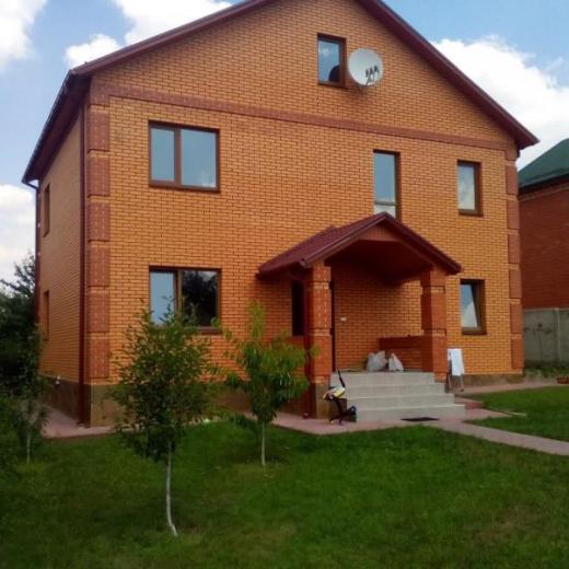 Продажа частного дома с ремонтом в центре города Буча. Агентство недвижимости