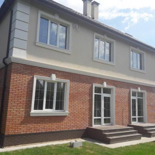 Продажа дома дуплекс в центре Бучи. Агентство недвижимости