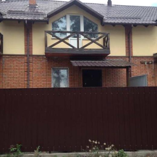 Продажа таунхаус с ремонтом в центре Бучи улица Ярослава Мудрого. Агентство недвижимости