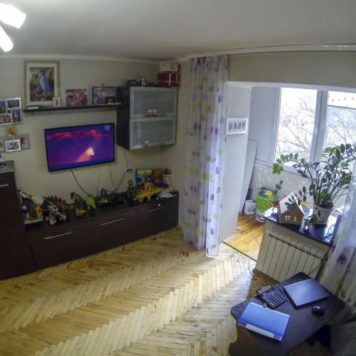 Продажа 3 трехкомнатная квартира в теплом кирпичном доме улица Симиренко Киев. Агентство недвижимости