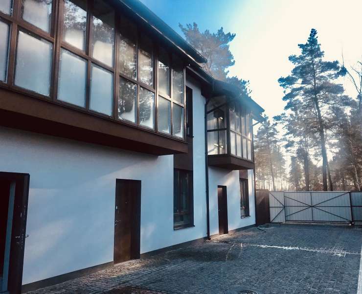 Продажа таунхаус в закрытом городке Garden House с выходом в лес Гостомель. Агентство недвижимости