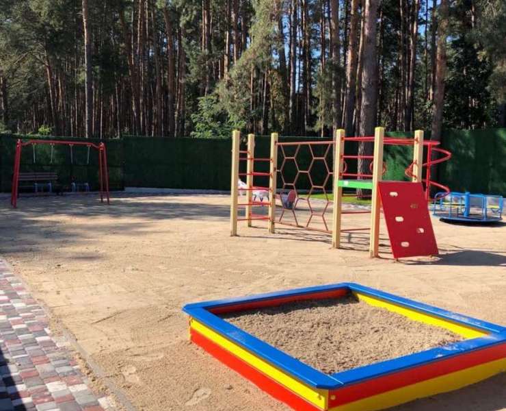 Продажа таунхаус в закрытом городке Garden House с выходом в лес Гостомель. Агентство недвижимости