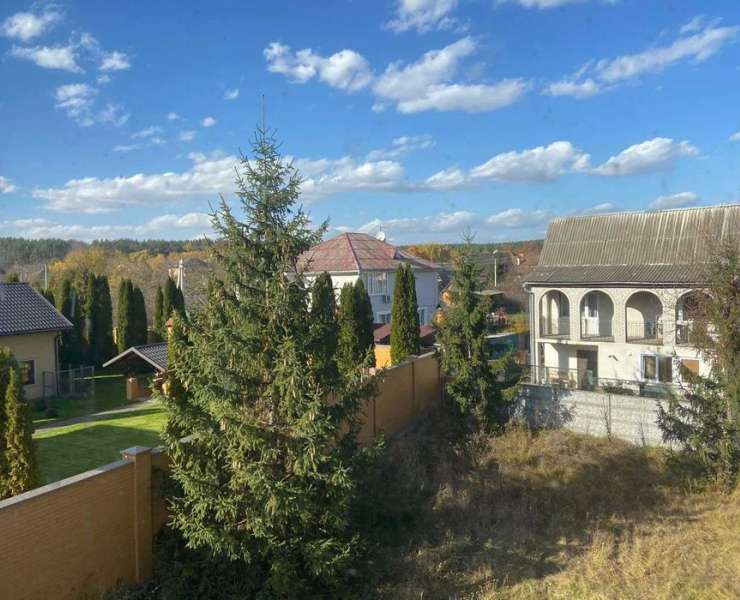 Продажа дом в Стоянке с солнечными панелями. Агентство недвижимости