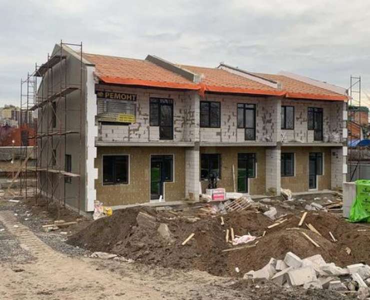 Продажа таунхаус с участком от застройщика Ирпень. Агентство недвижимости