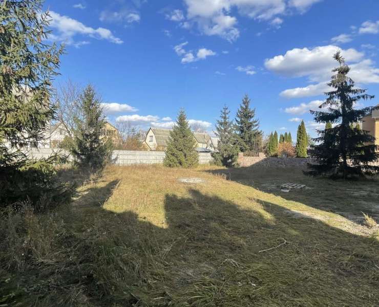 Продажа отдельно стоящий дом в Стоянке. Агентство недвижимости