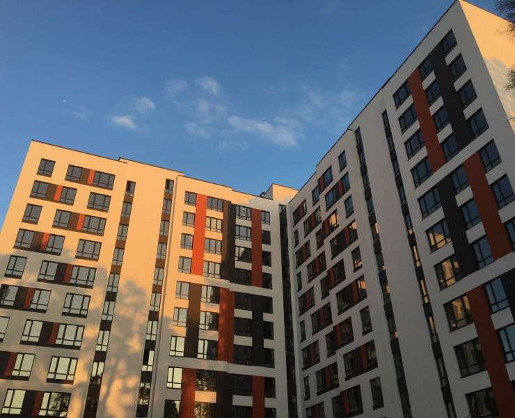 Продажа 2 двухкомнатная квартира в центре города в новом жилом комплексе возле Университета ФСУ Ирпень. Агентство недвижимости