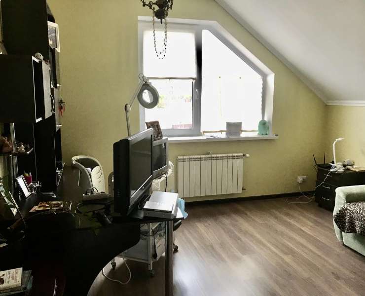 Продажа дом с ремонтом, мебелью и участком земли 15 соток. Агентство недвижимости