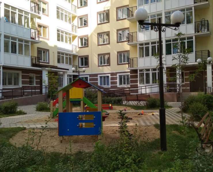 Продажа видовая двухкомнатная квартира возле Бучанского парка в Буче. Агентство недвижимости