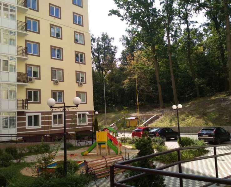 Продажа видовая двухкомнатная квартира возле Бучанского парка в Буче. Агентство недвижимости