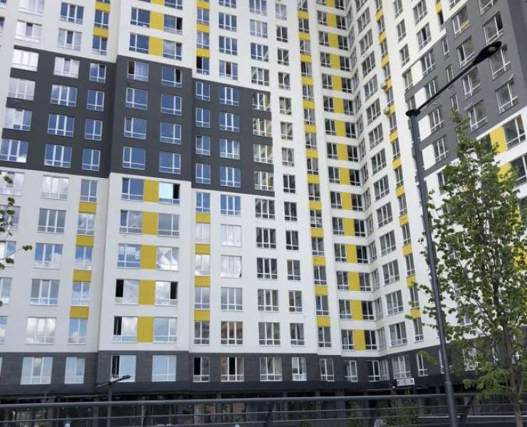 Продажа большая 1 однокомнатная квартира с качественным светлым ремонтом Ирпень. Агентство недвижимости