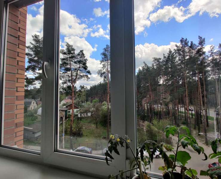 Продажа большая трехкомнатная квартира с ремонтом ЖК Карат улица Университетская Ирпень. Агентство недвижимости