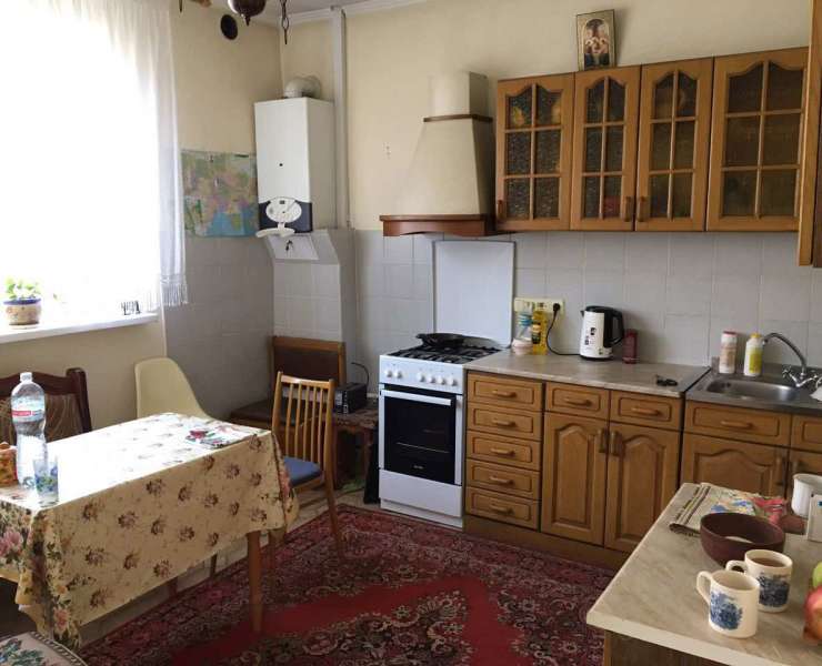 Продажа большой частный дом с 12 сотками земли город Ирпень. Агентство недвижимости