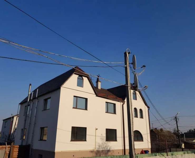 Продажа большой двухэтажный дом дуплекс улица Киевская в центре Ирпеня. Агентство недвижимости