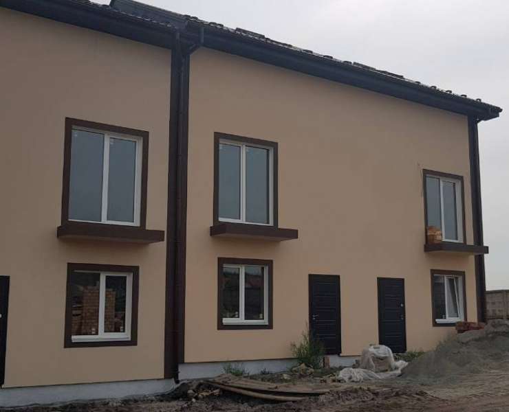 Продажа большой таунхаус в селе Стоянка. Агентство недвижимости