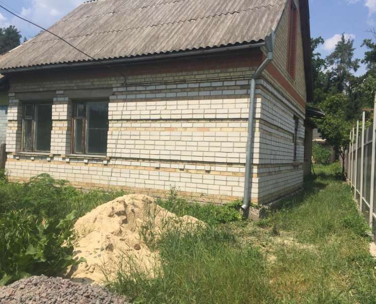 Продажа частный дом и летняя кухня на участке 6 соток в Ворзеле. Агентство недвижимости