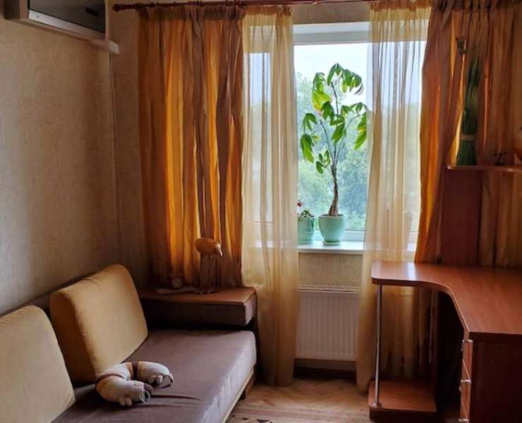 Продажа 4 четырехкомнатная квартира на Оболони на улица Приречная Киев. Агентство недвижимости