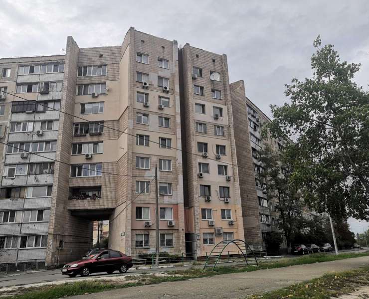 Продажа 4 четырехкомнатная квартира на Оболони на улица Приречная Киев. Агентство недвижимости