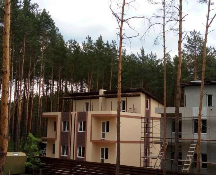 Продажа дом дуплекс с террасой и видом на сосны в Гостомеле. Агентство недвижимости