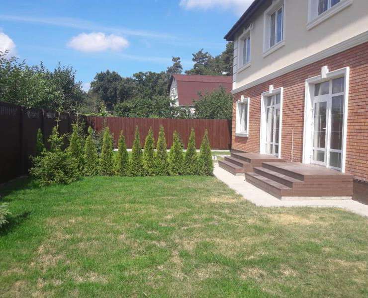 Продажа дома дуплекс в центре Бучи. Агентство недвижимости