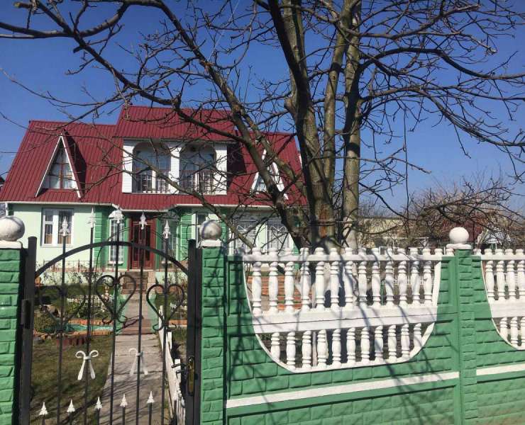 Продажа двухэтажный дом с 8 сотками на Осокорках Киев. Агентство недвижимости