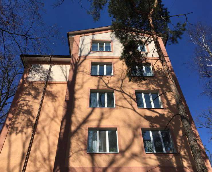 Продажа 2 двухкомнатная квартира на улице Варшавская в Ирпене. Агентство недвижимости
