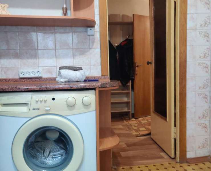 Продажа 2 двухкомнатная квартира с мебелью и техникой улица Новое Шоссе центр Буча. Агентство недвижимости