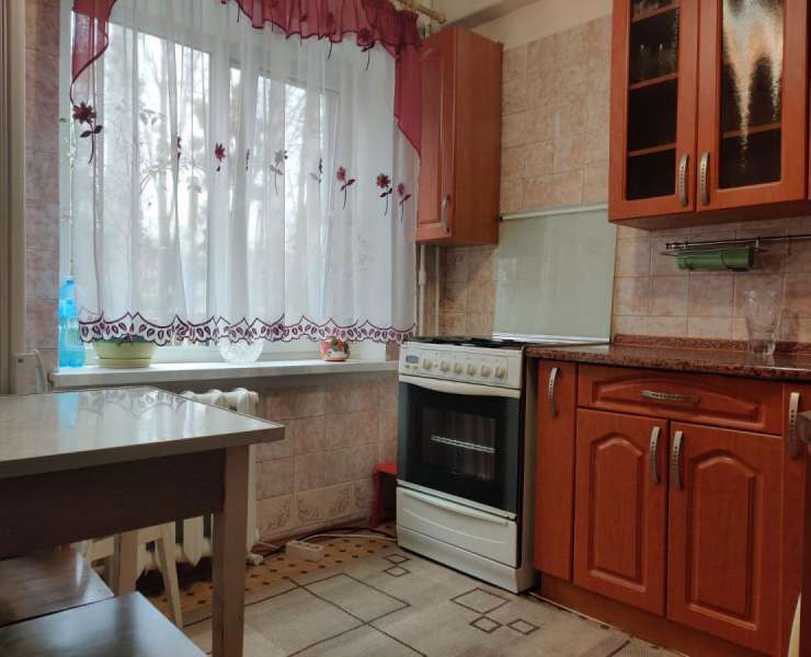 Продажа 2 двухкомнатная квартира с мебелью и техникой улица Новое Шоссе центр Буча. Агентство недвижимости