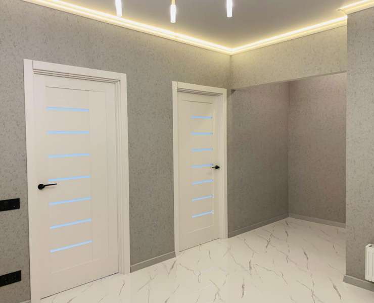 Продажа 2 двухкомнатная квартира с просторной кухней-гостиной и ремонтом ЖК Green Side улица Университетская Ирпень. Агентство недвижимости