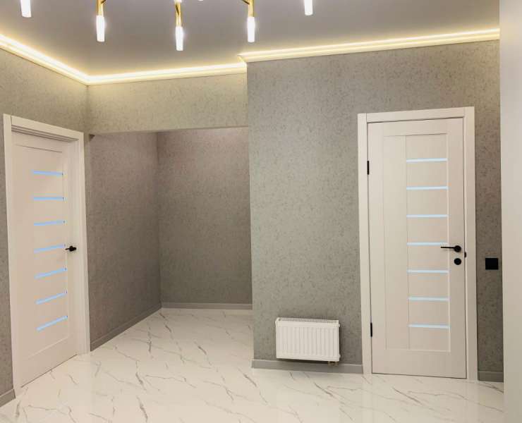 Продажа 2 двухкомнатная квартира с просторной кухней-гостиной и ремонтом ЖК Green Side улица Университетская Ирпень. Агентство недвижимости