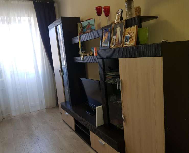 Продажа 2 двухкомнатная квартира с ремонтом мебелью и техникой улица Декабристов Ворзель. Агентство недвижимости