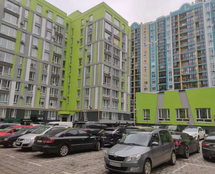 Продажа 2 двухкомнатная квартира с ремонтом ЖК Лемонграсс улица Тургеневская Ирпень. Агентство недвижимости