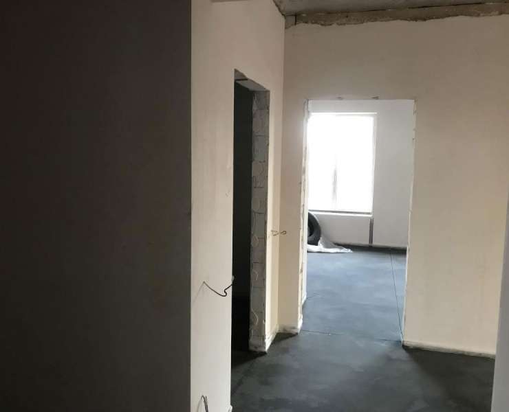 Продажа готовый двухэтажный дом с крытой террасой в центре Бучи. Агентство недвижимости