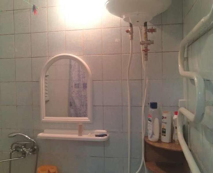 Продажа 1 однокомнатная квартира гостинка на Виноградаре Киев. Агентство недвижимости