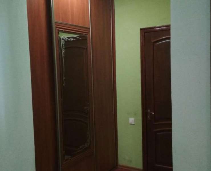 Продажа 1 однокомнатная квартира на цокольном этаже в районе Центрального парка улица Чехова Ирпень. Агентство недвижимости