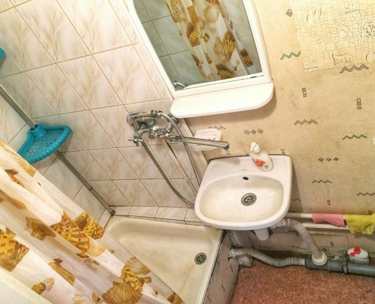 Продажа однокомнатная квартира на Никольской Борщаговке возле парка Потапова в Киеве. Агентство недвижимости