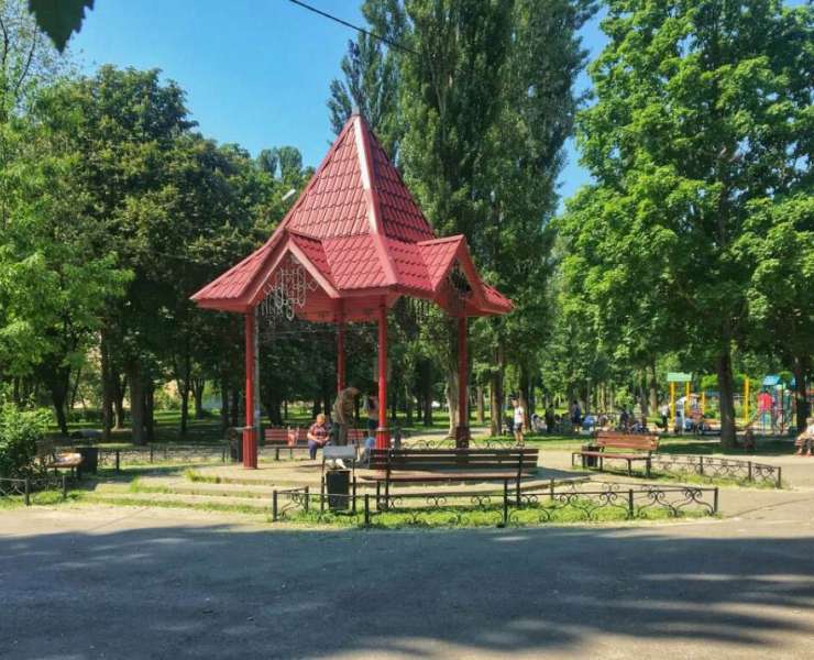 Продажа однокомнатная квартира на Никольской Борщаговке возле парка Потапова в Киеве. Агентство недвижимости