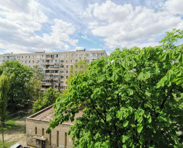 Продажа 1 однокомнатная квартира на Виноградаре Межевой переулок Ветряные горы Киев. Агентство недвижимости