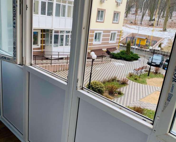 Продажа 1 однокомнатная квартира с хорошим ремонтом улица Лесная Буча. Агентство недвижимости