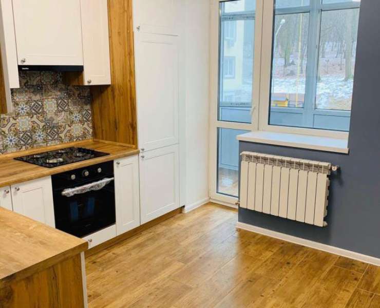 Продажа 1 однокомнатная квартира с хорошим ремонтом улица Лесная Буча. Агентство недвижимости