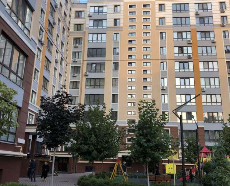 Продажа 1 однокомнатная квартира с кухней-гостиной ЖК Фаворит улица Минеральная Ирпень. Агентство недвижимости