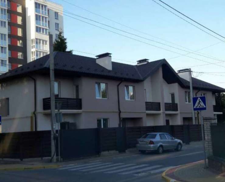 Продажа полностью готовый таунхаус в центре Ирпеня. Агентство недвижимости