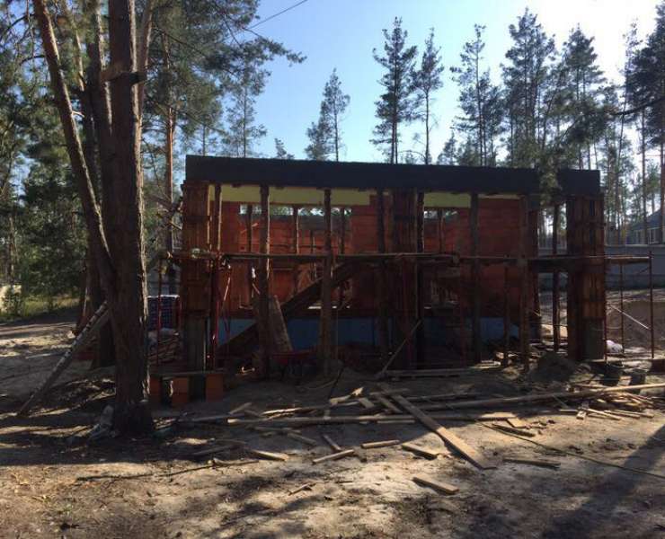 Продажа шикарный дом в курортной части Ирпеня улица Луговая. Агентство недвижимости