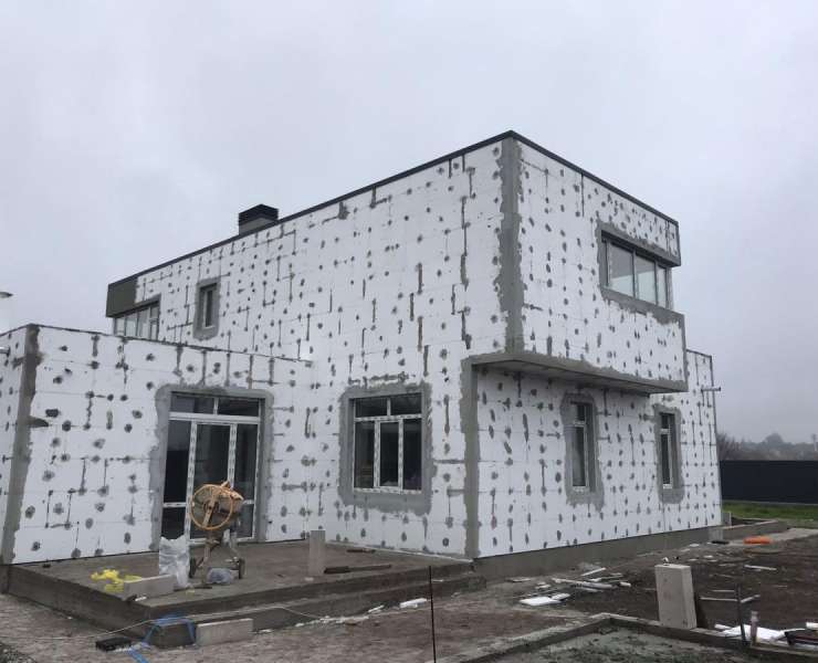 Продажа шикарный двухэтажный дом с гаражом и террасами возле парка улица Революции Буча. Агентство недвижимости