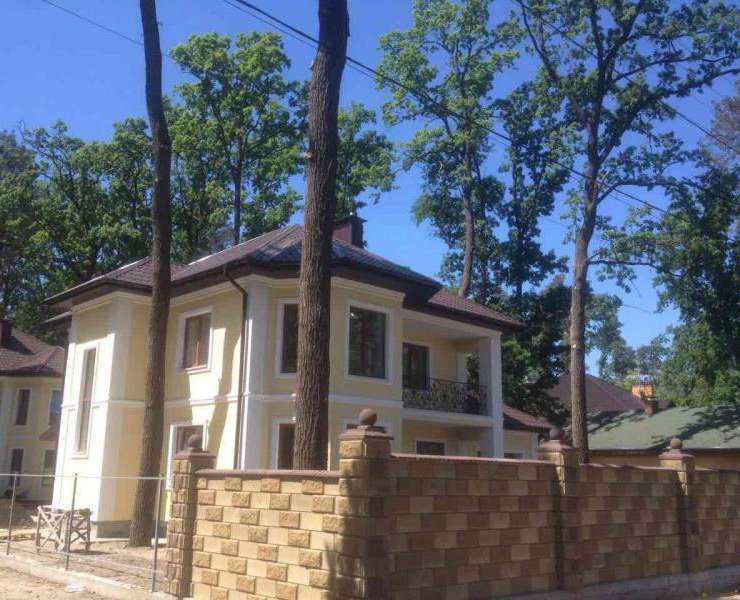 Продажа шикарный двухэтажный дом с гаражом в Ворзеле. Агентство недвижимости